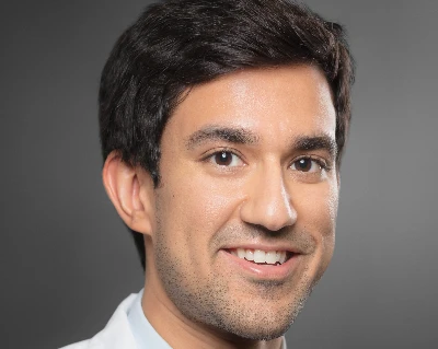Kamran Ahmed, MD Headshot