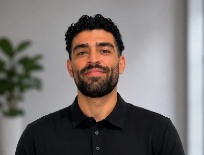 Homayoun Ghaseminezhad, BS Headshot
