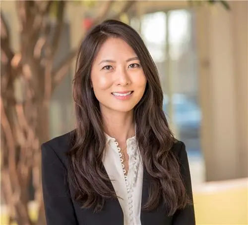 Isabelle Choi, MD Headshot