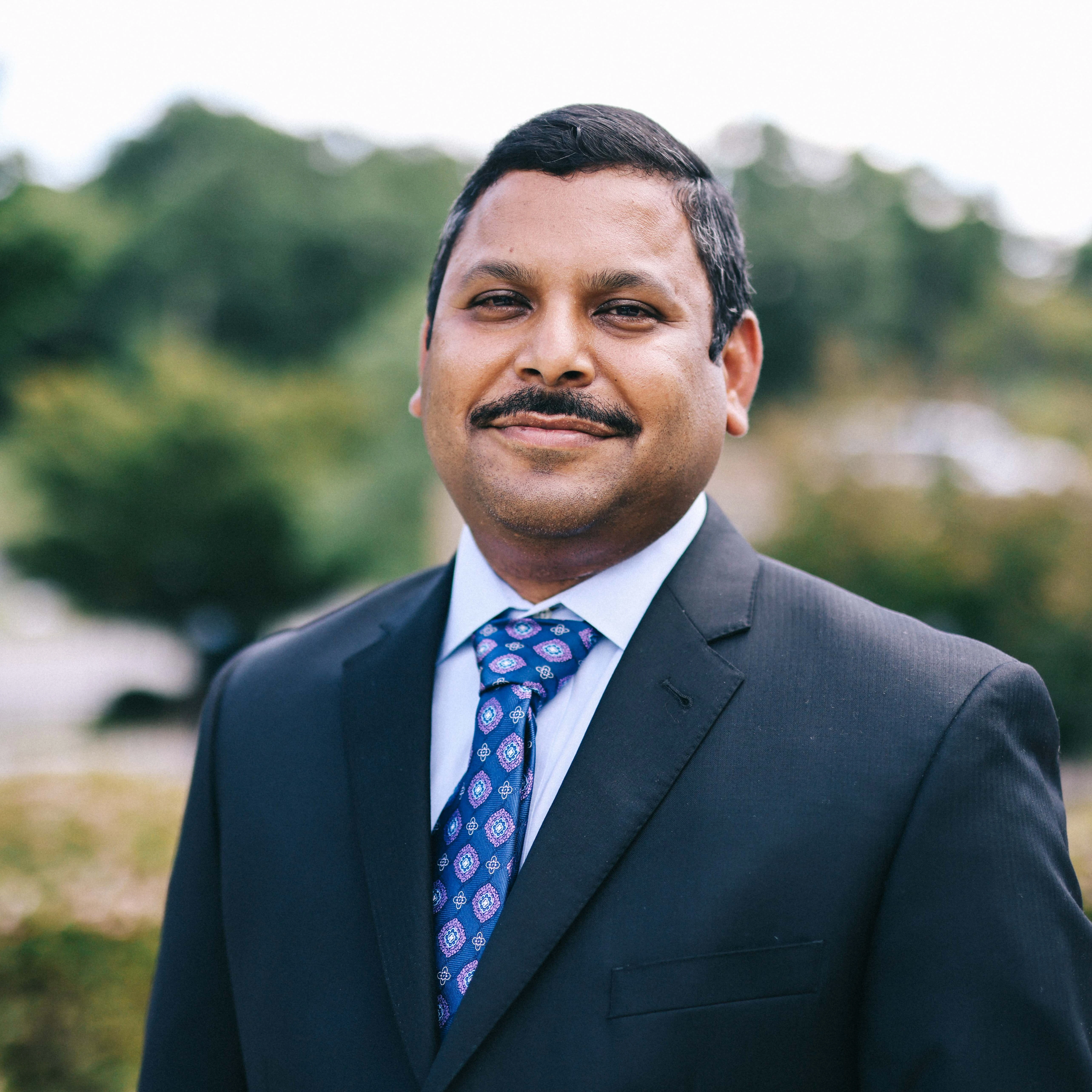 Senthamizhchelvan Srinivasan, PhD Headshot