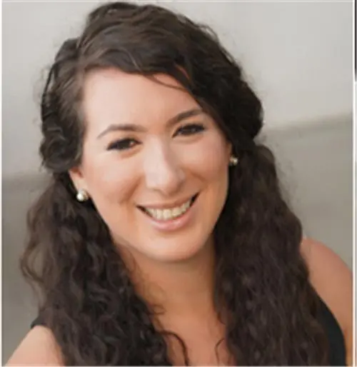 Jenna Kahn, MD Headshot