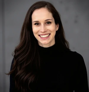 Leah Thompson, MD Headshot