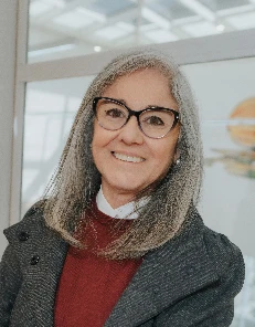 Heloisa de Andrade Carvalho, MD, PhD Headshot