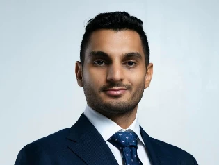 Firas Almomen, MBBS Headshot
