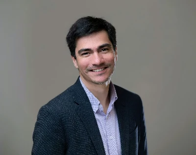 Carlos Uribe, PhD, MCCPM Headshot