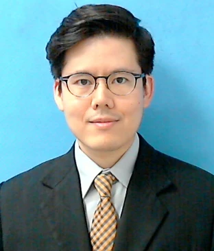 Chinnavuth Vatanashevanopakorn, MD, PhD Headshot