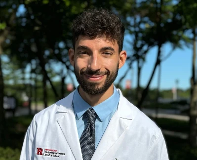 Zachariya Yazdani Headshot